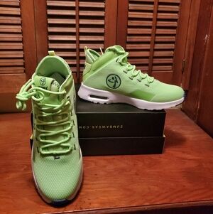 NWT Zumba Air Funk Sneakers 8.5